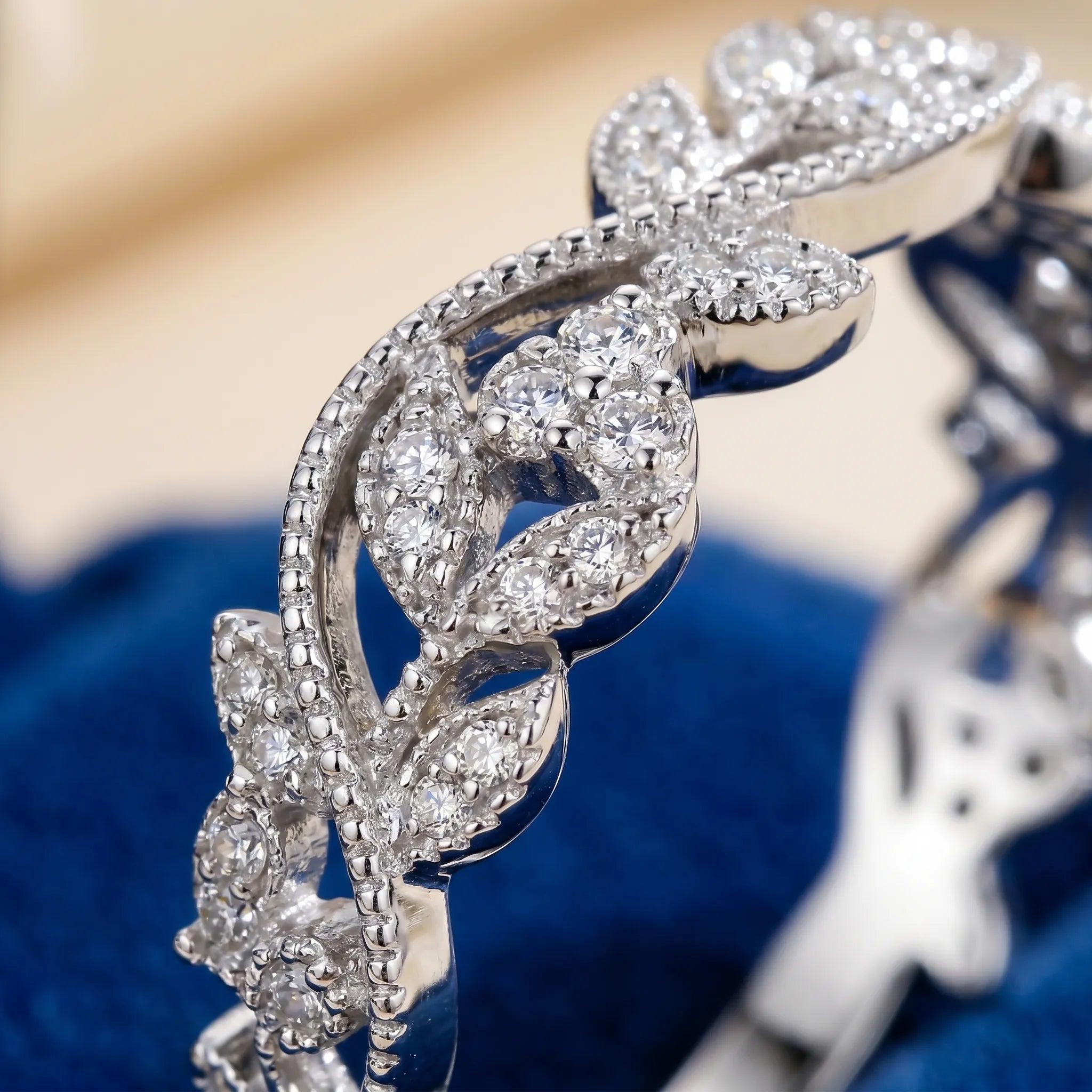 Pavé Botanical Ring