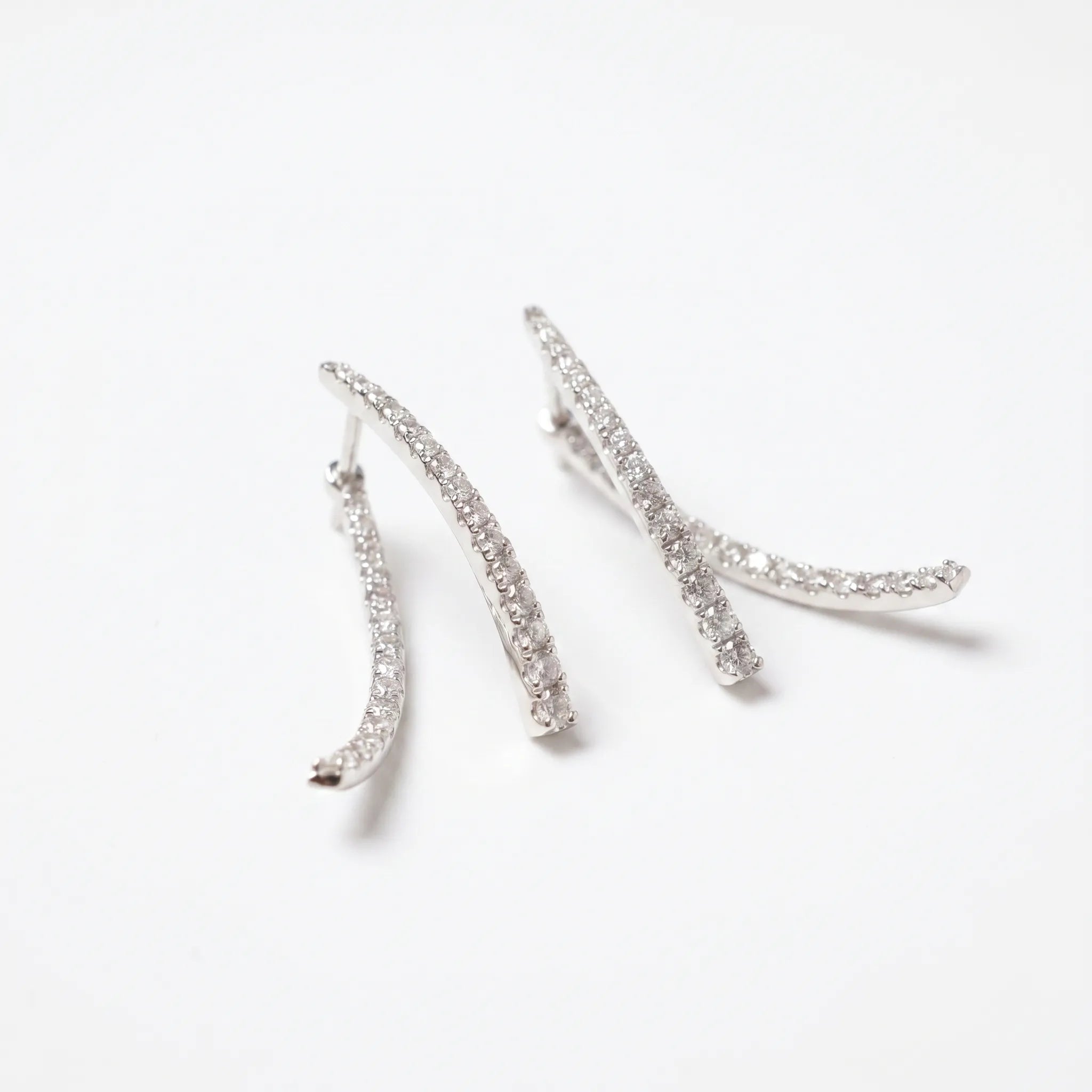 Céleste Curve Diamond Earrings