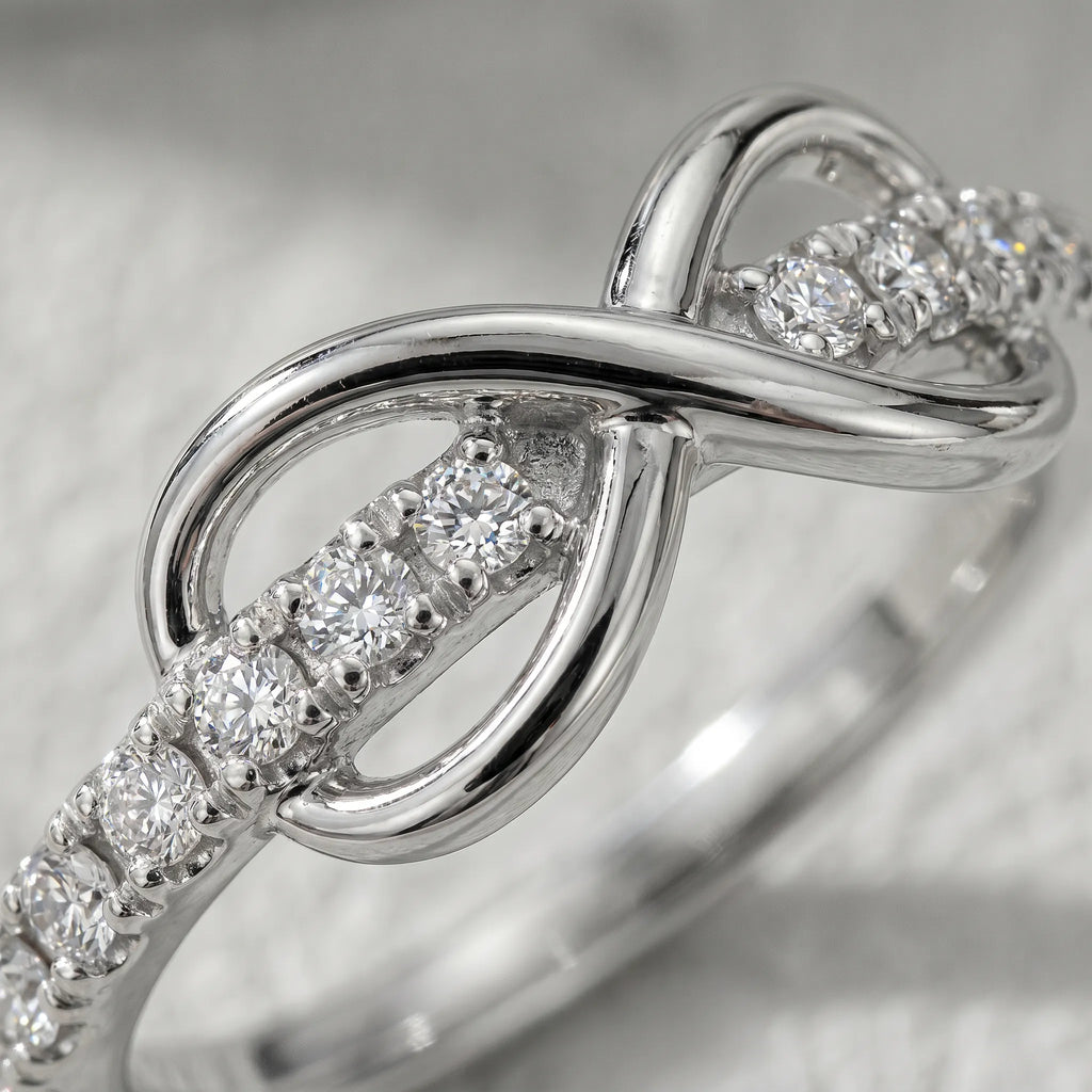 The Eterna Figure-Eight Promise Ring